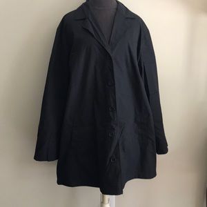 Black lightweight rain coat